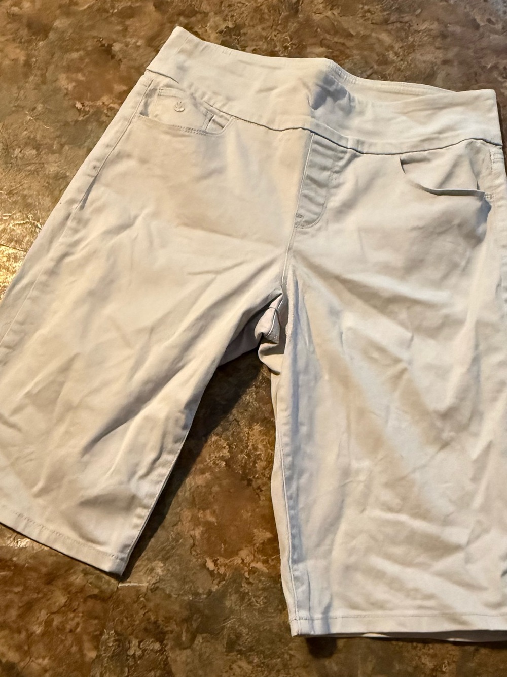 Gloria‎ Vanderbilt Cream High-Rise Stretch Shorts Women's 12